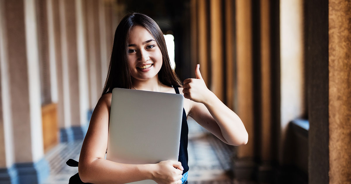 How to Choose the Right University Abroad